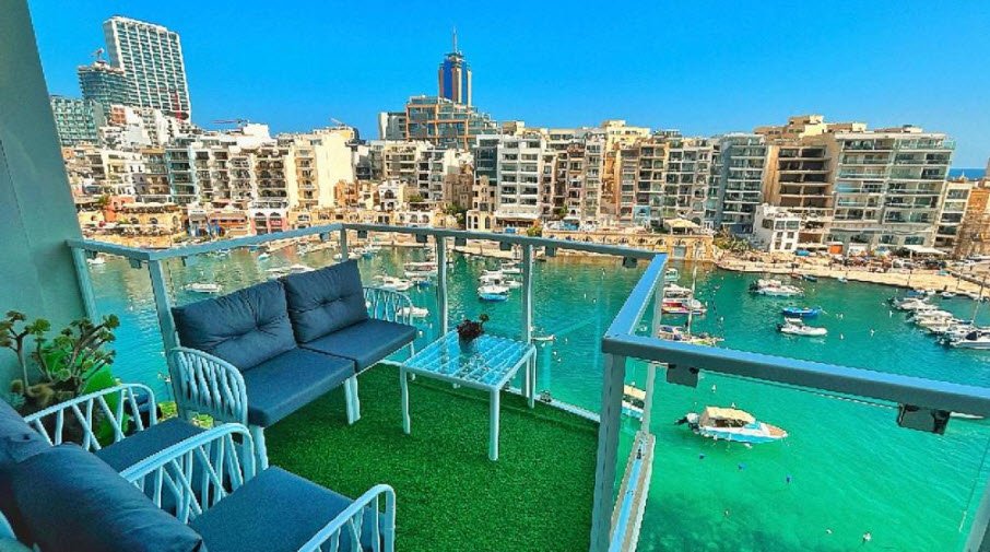 Spinola Bay, St. Julian's, Malta